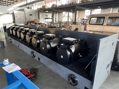 Máy phân tích 9 khuôn được đưa vào sản xuất